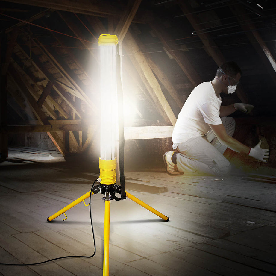 Luceco Work Light Tripod Integrated LED 360° Open Area 110V Foldable Portable - Image 2