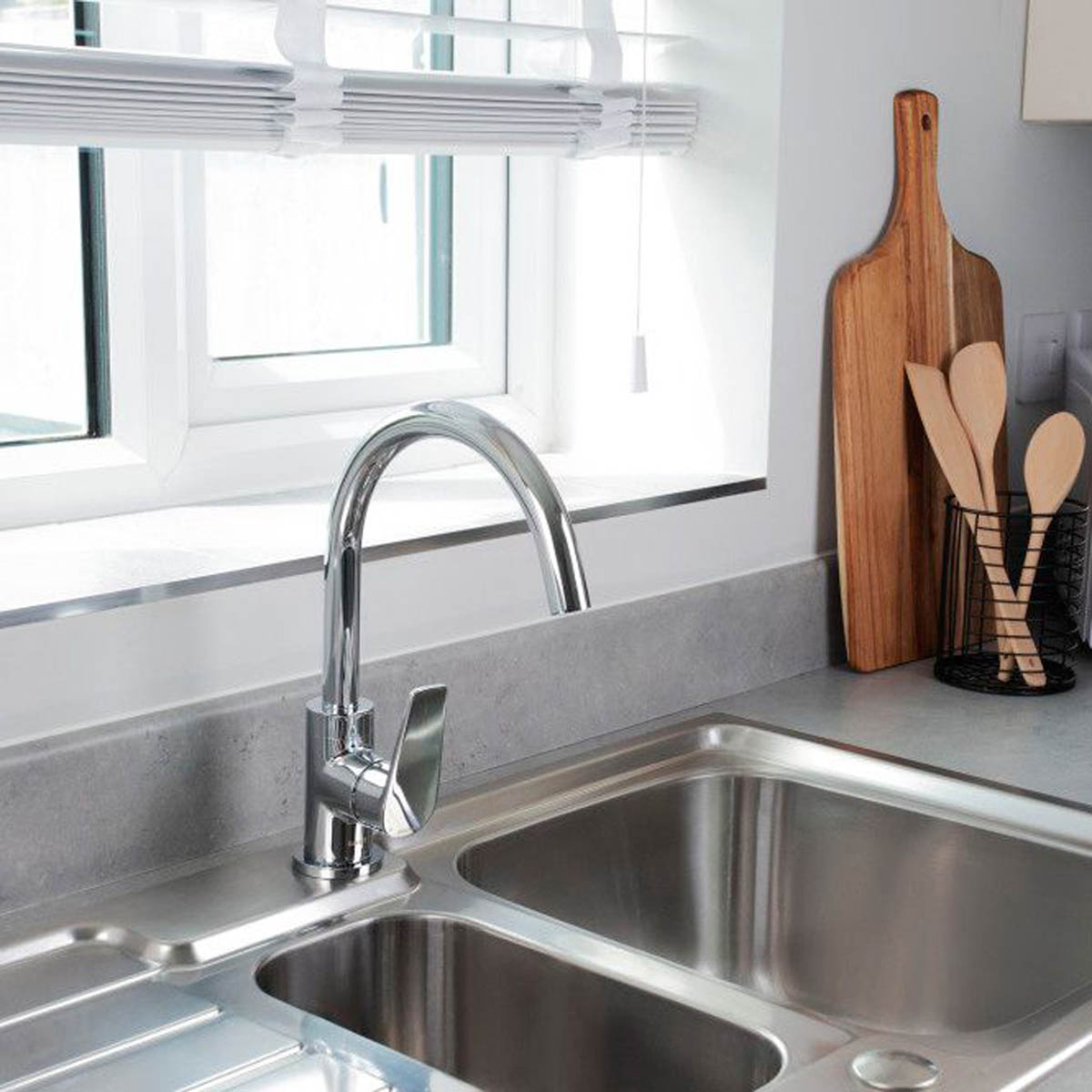 Bristan Kitchen Mixer Tap Swivel Brass Chrome Effect Single Lever Durable - Image 2