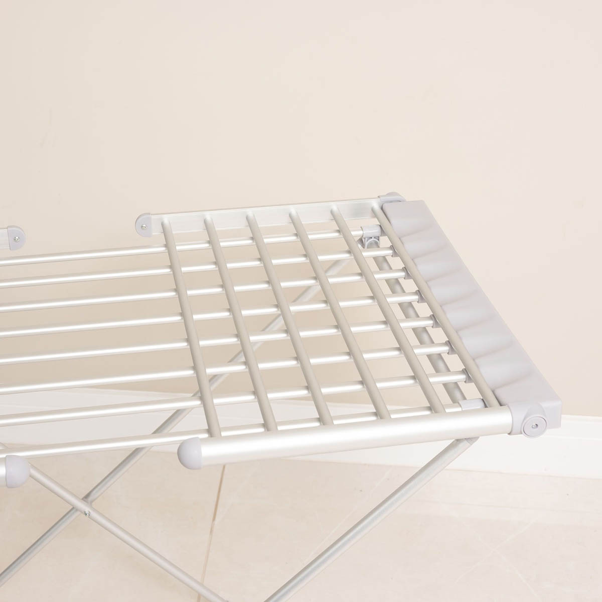 Addis Heated Airer Aluminium Plastic White Foldable (H)740mm (W)1460mm - Image 4