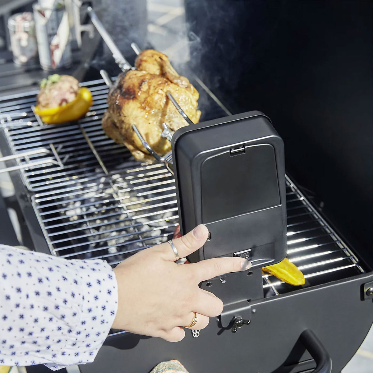 Griffin Black Charcoal BBQ Rectangle Garden Barbecue Grill Trolley - Image 6