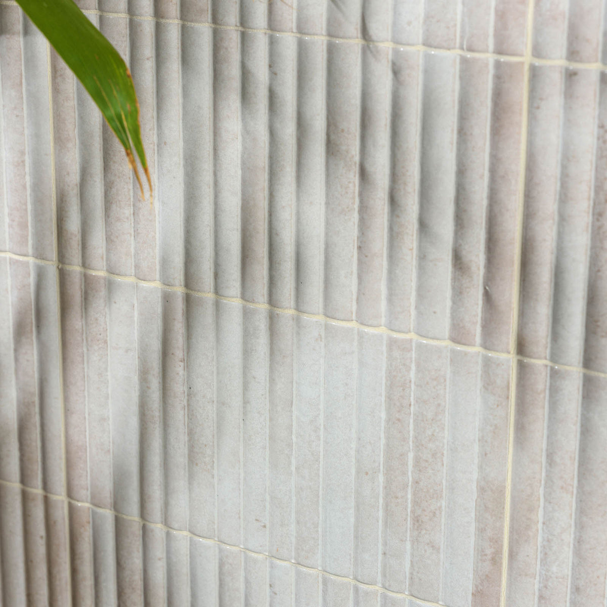 Wall Tile Cream Gloss Furrow Metallic Effect Embossed Ceramic Indoor Pack Of 20 - Image 8