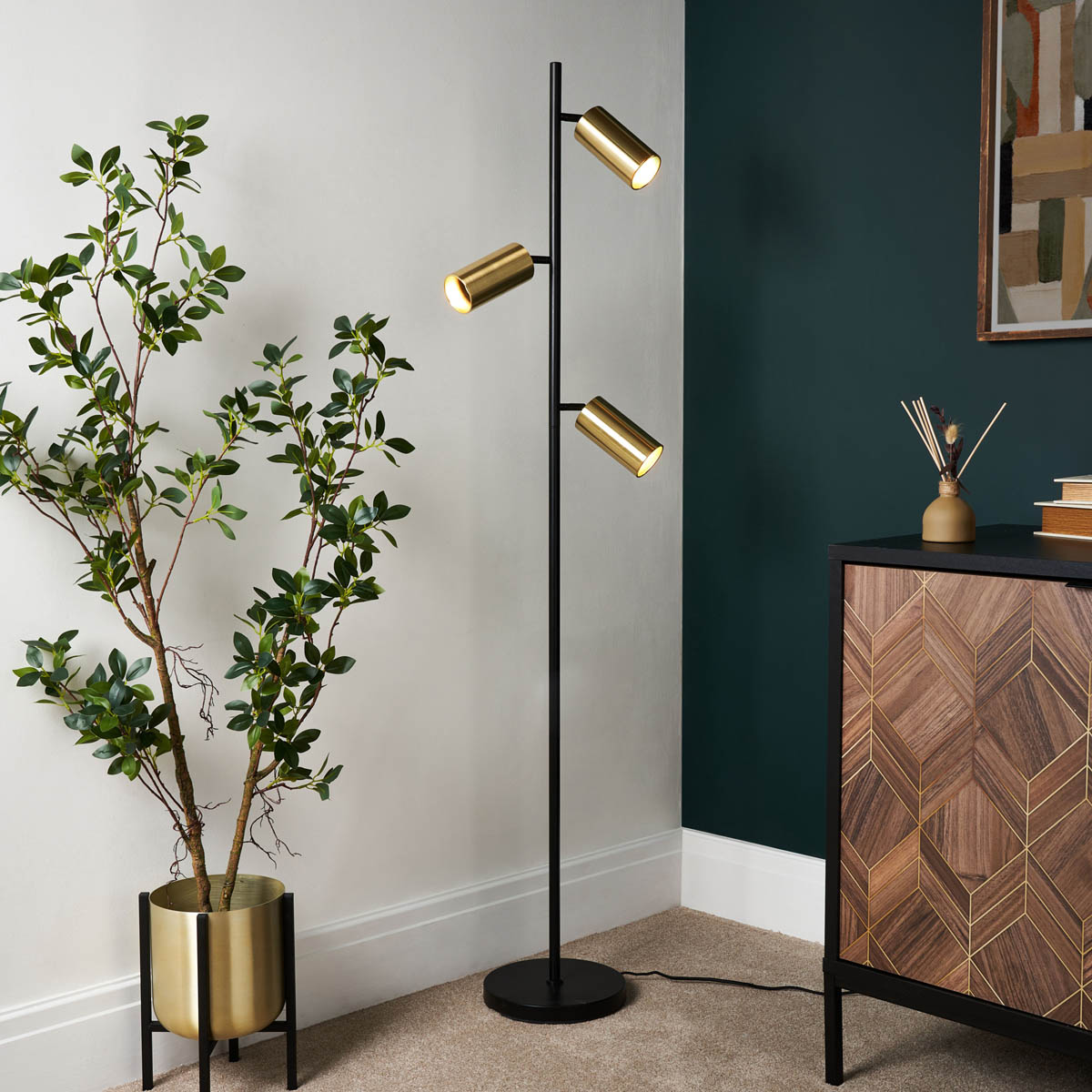 Inlight Carana Matt Black Brass effect LED Floor lamp - Image 1