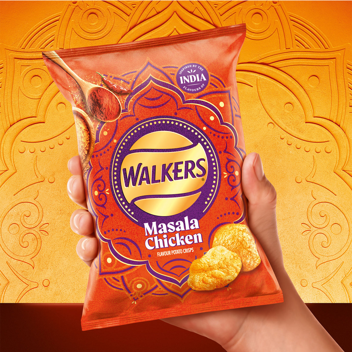 Walkers Crisps Masala Chicken Sharing Multipack 32 Bags x 45g - Image 2