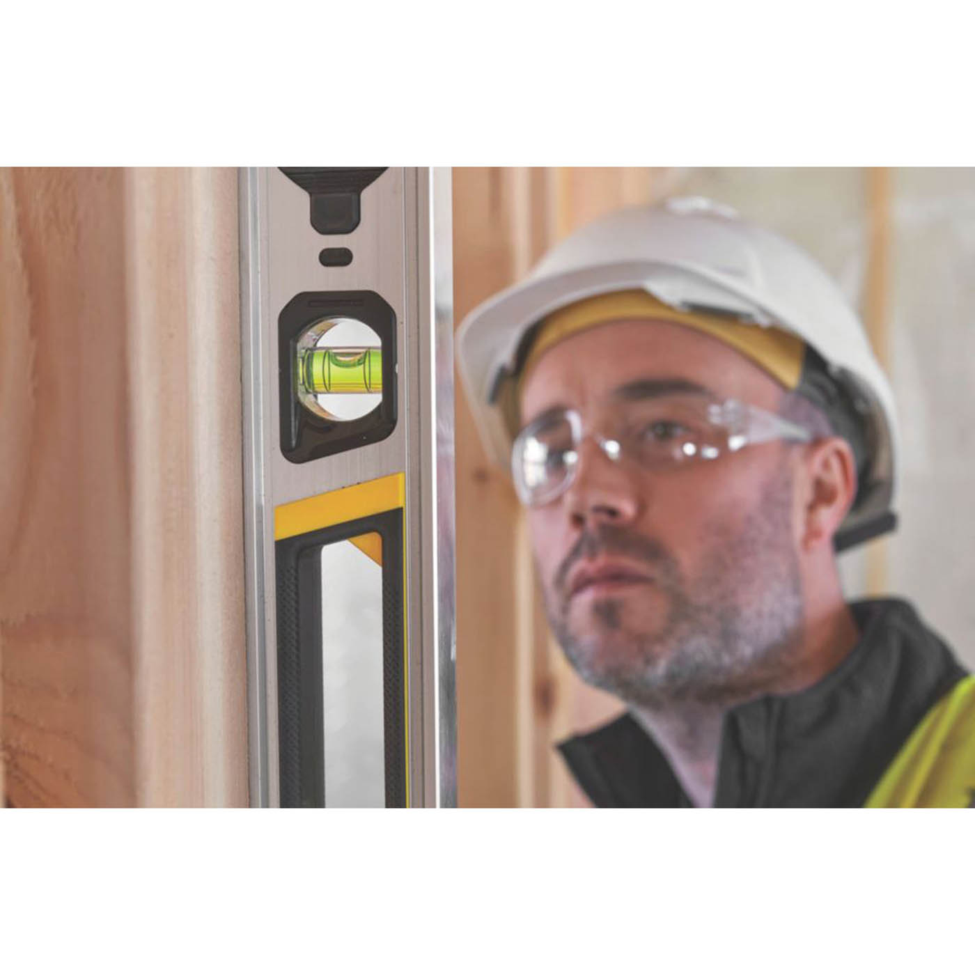 Stanley FatMax Xtreme Box Beam Level 2ft (600mm) - Image 5