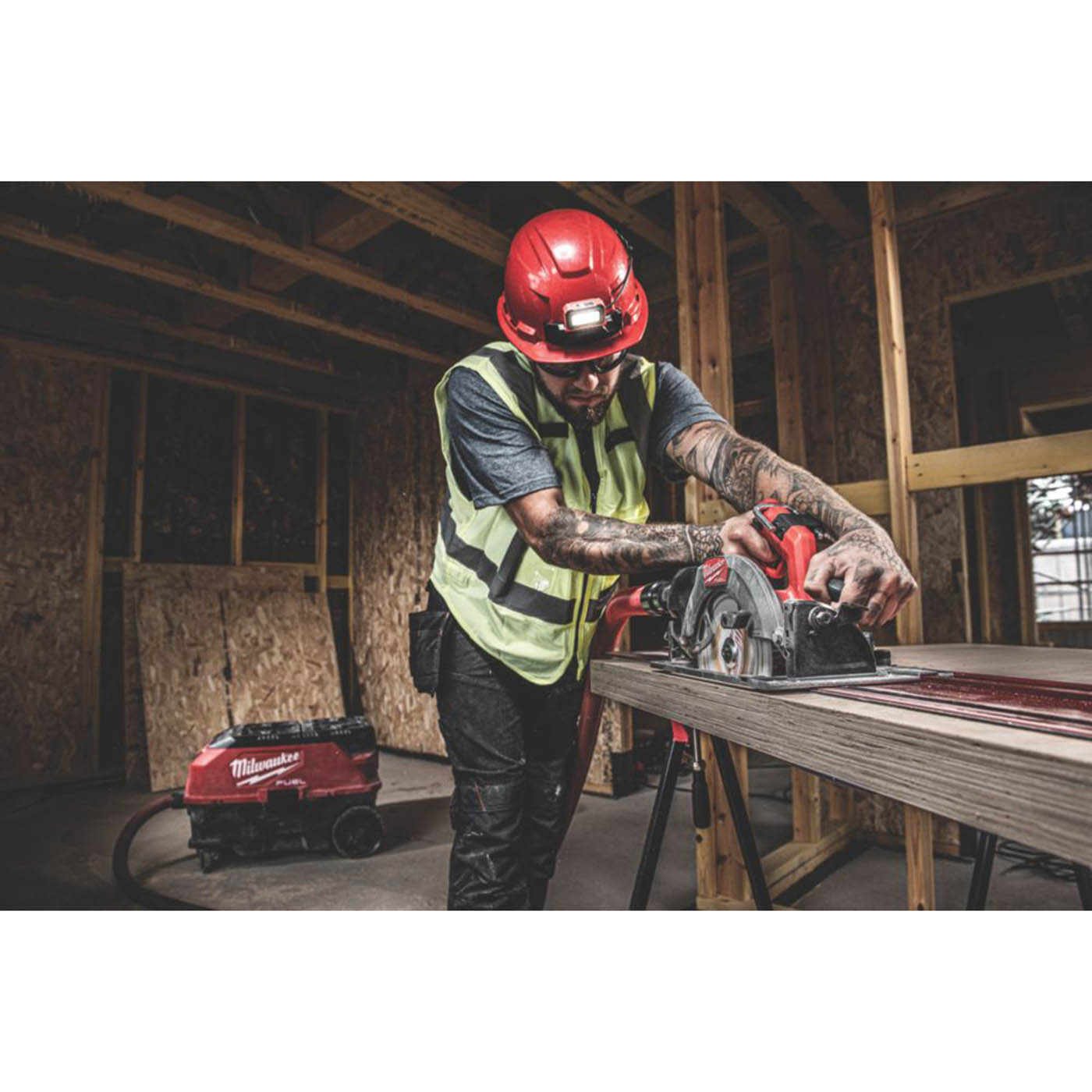 Milwaukee Circular Saw M18FCS66GR3-0 FUEL Gen 3 Cordless 18V Li-Ion Body Only - Image 3