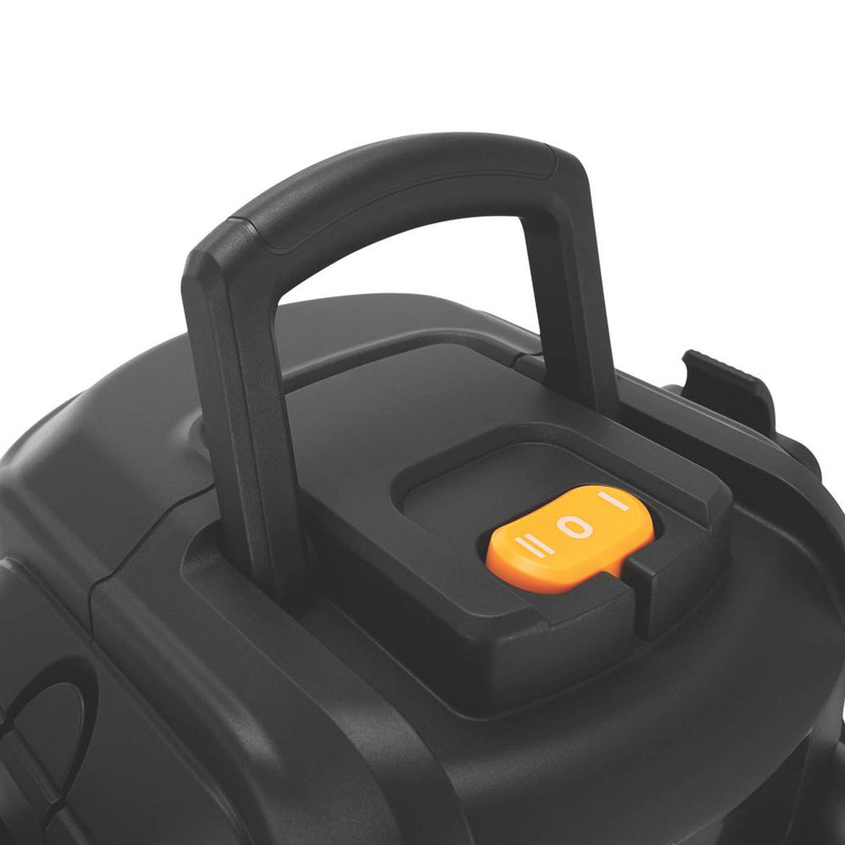 Titan TTB1353VAC 1400W 40Ltr Wet & Dry Vacuum 220-240V - Image 3