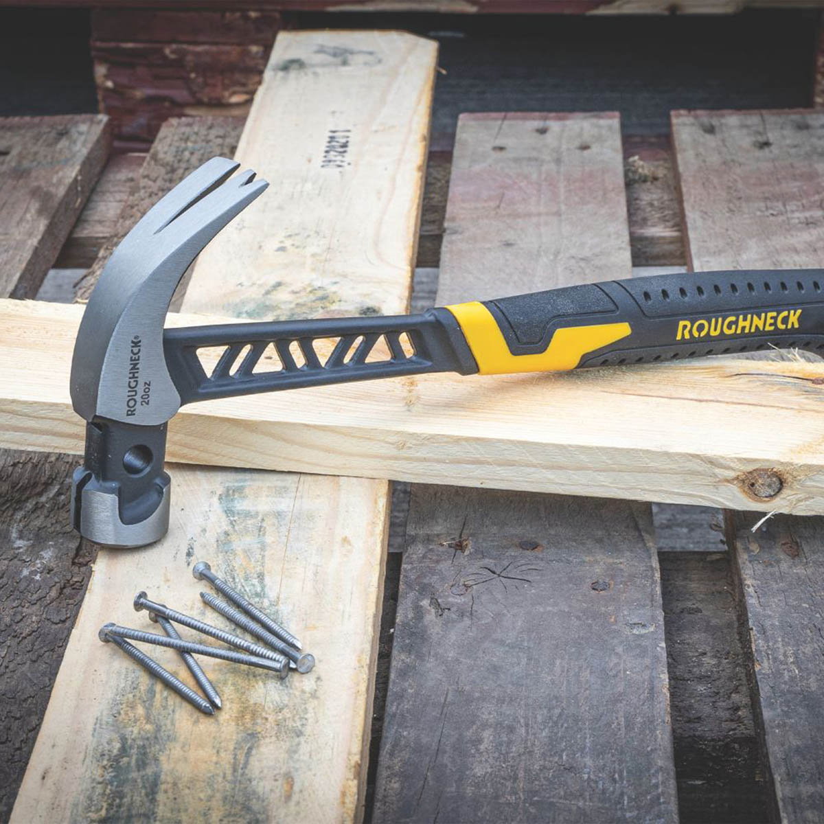 Roughneck Claw Hammer Gorilla V-Series Single-Piece Smooth 20oz (0.57kg) - Image 4