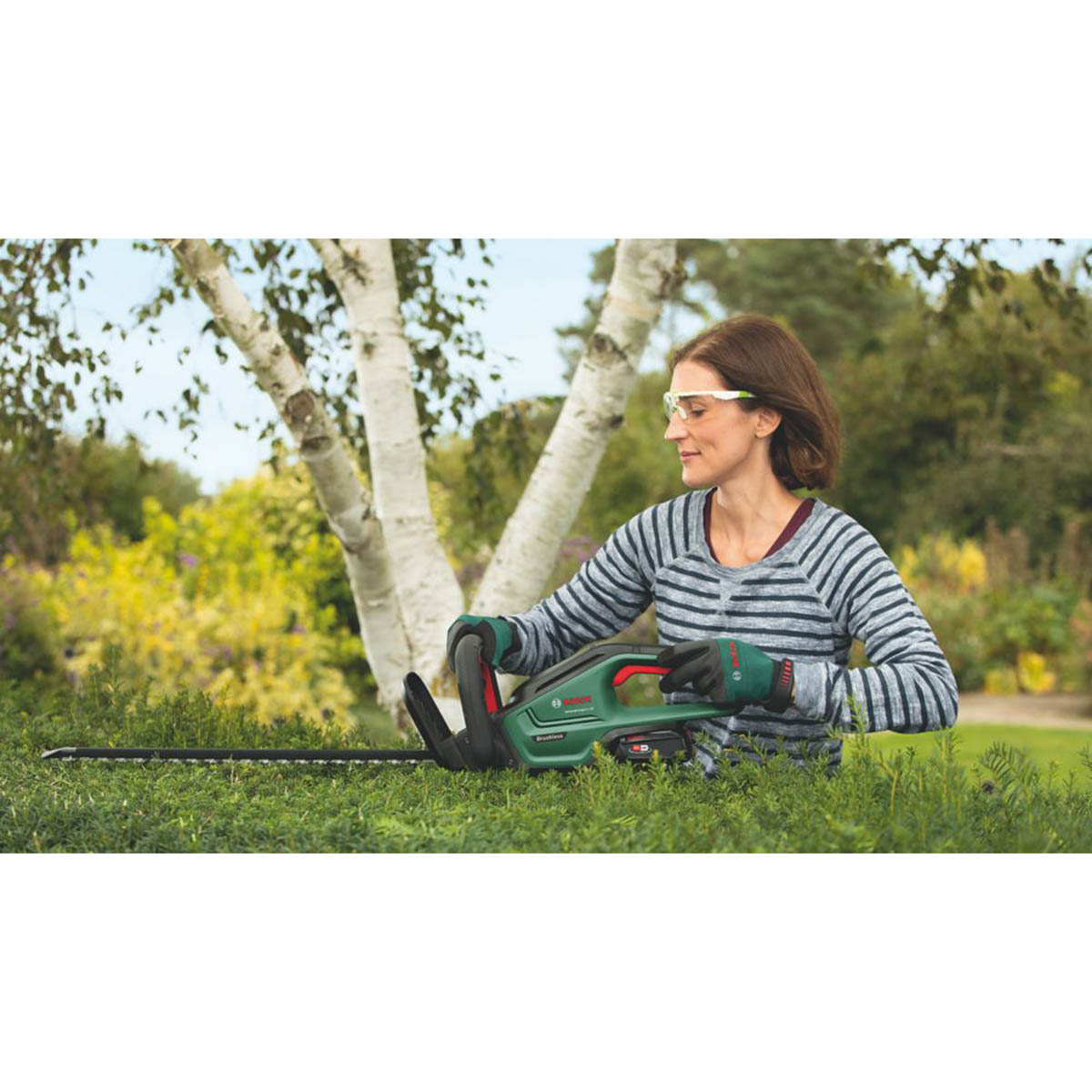 Bosch Hedge Trimmer Cordless Brushless UniversalHedgeCut 18-50 1 x 2.5Ah Li-Ion - Image 4