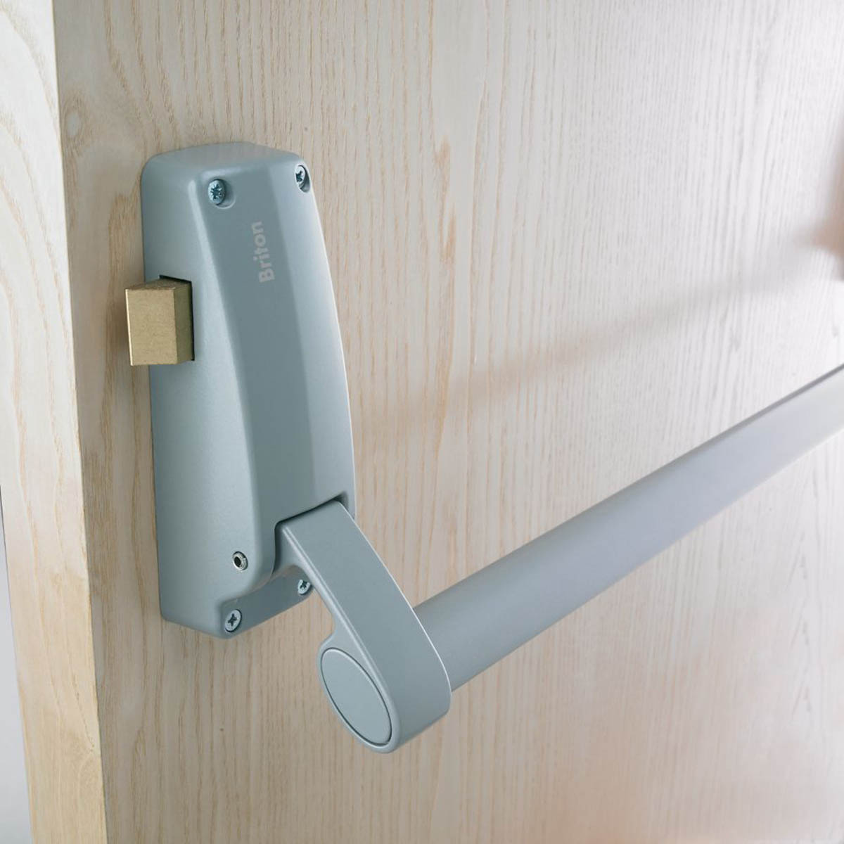 Briton Reversible Rim Panic Latch Commercial Single Door Push Bar Emergency Exit - Image 2