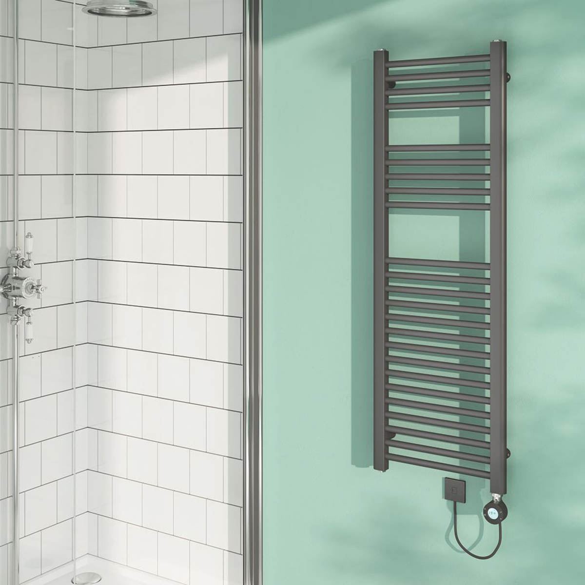 Flomasta Electric Towel Radiator Black Flat 1200mm x 400mm 1364BTU - Image 2