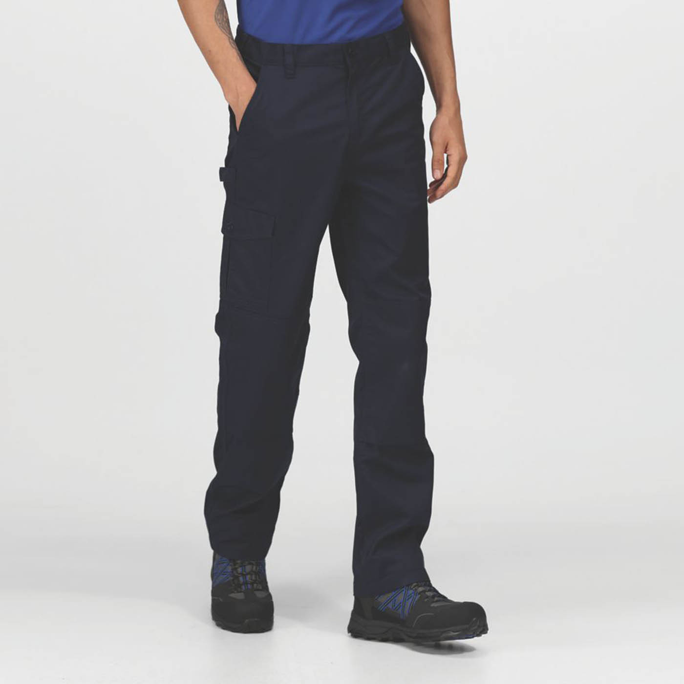 Regatta Mens Work Trousers Cargo 5 Pockets Navy Water Repellent 30" W 31" L - Image 3
