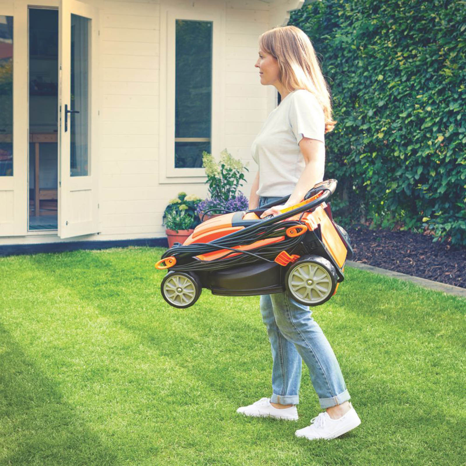 LawnMaster Lawn Mower Electric MEB1434M-01 Rotary Garden Gras 34cm Cutter 1400W - Image 6