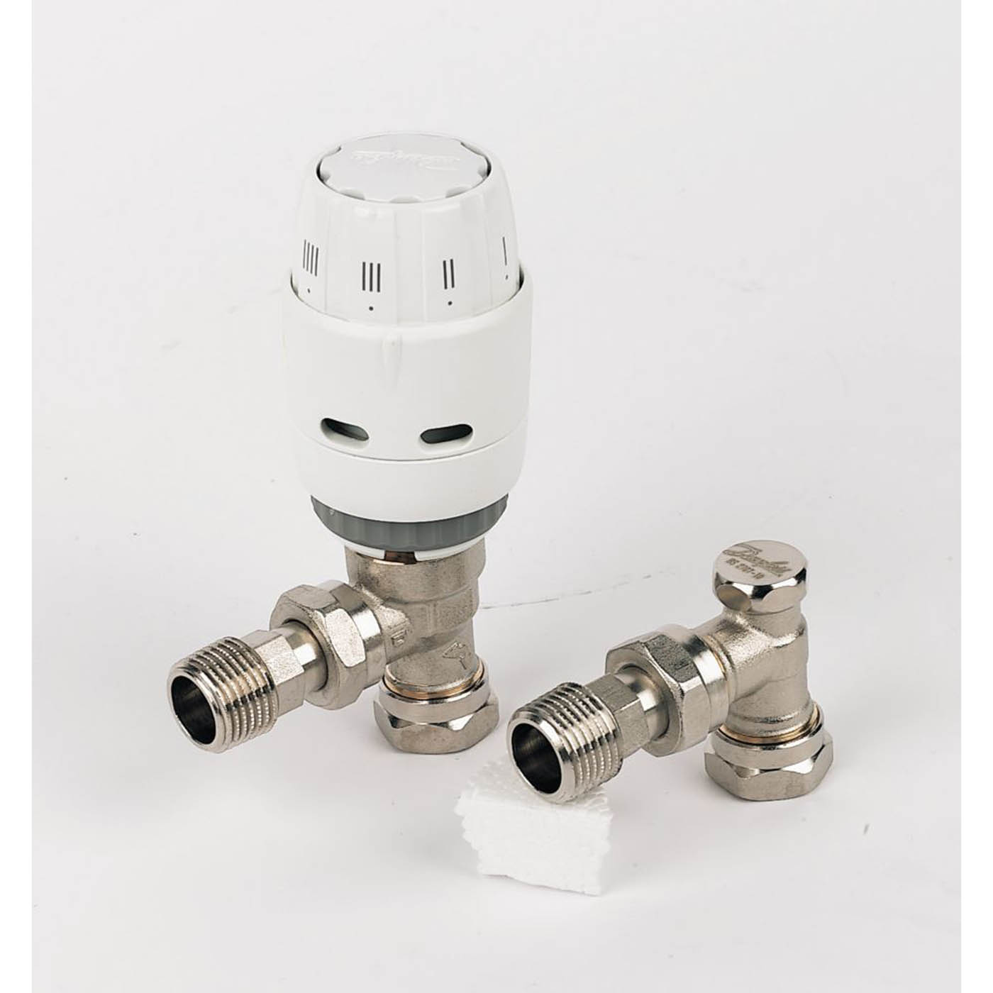 Danfoss RAS-C² White Angled & Straight Thermostatic TRV & Lockshield 10mm x 1/2" - Image 2