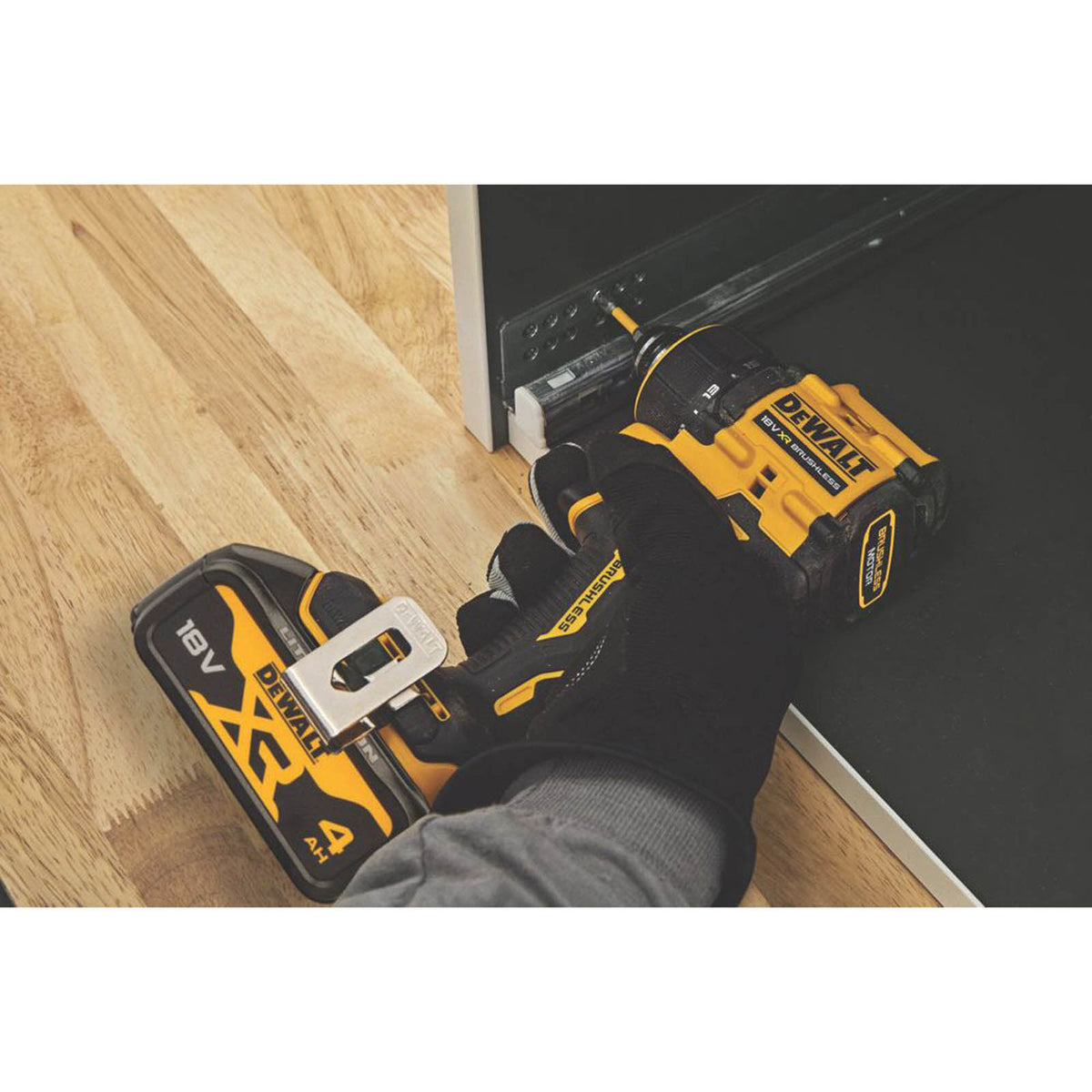 DeWalt Multi-Head Drill Driver Cordless 18V 4.0Ah Li-Ion DCD803M1T-GB Brushless - Image 2