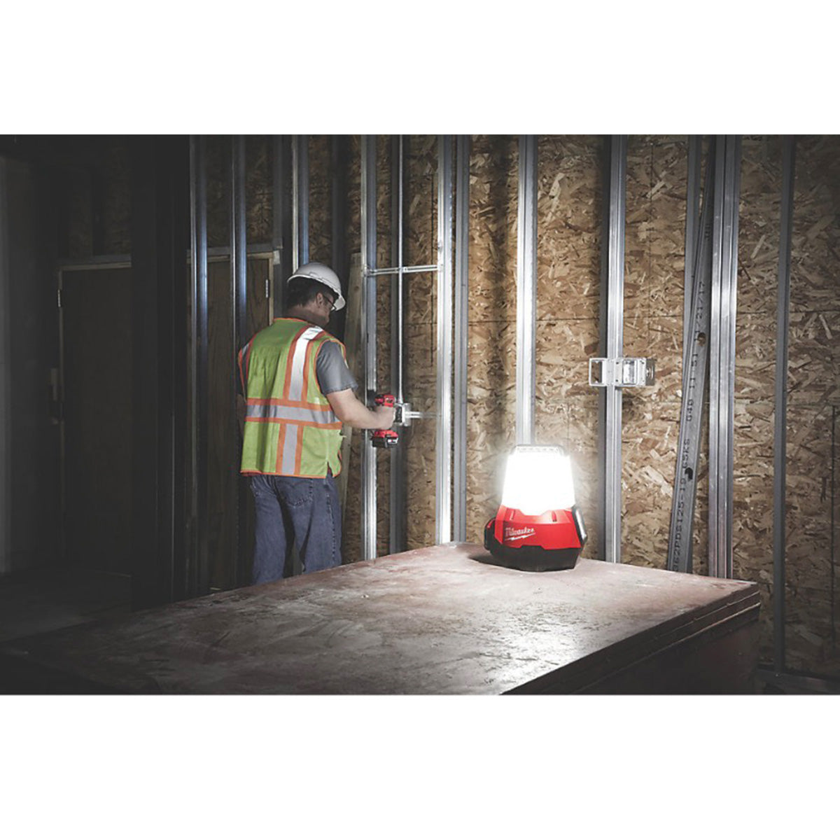 Milwaukee M18 TAL-0 18V Li-Ion RedLithium Cordless Radius Area Light - Bare - Image 5