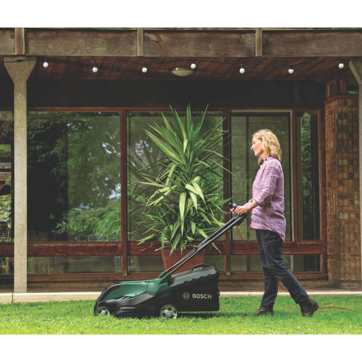 Bosch Lawnmower Electric AdvancedRotak44-750 44cm Garden Grass Cutter 1800W - Image 2