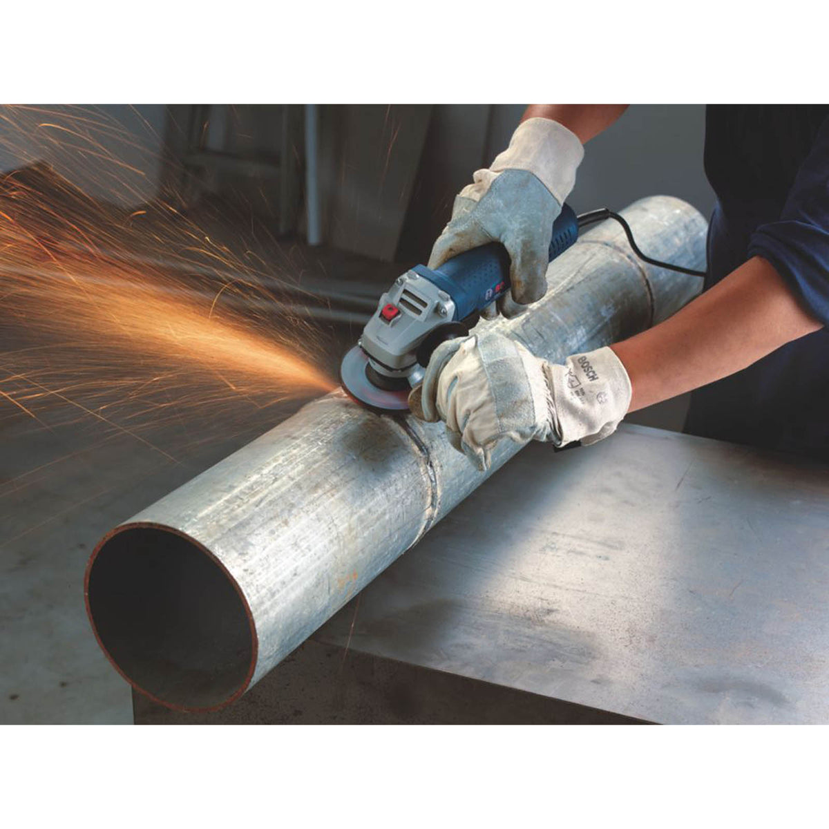Bosch GWS 7-115 720W 4 1/2" Electric Angle Grinder 240V - Image 5