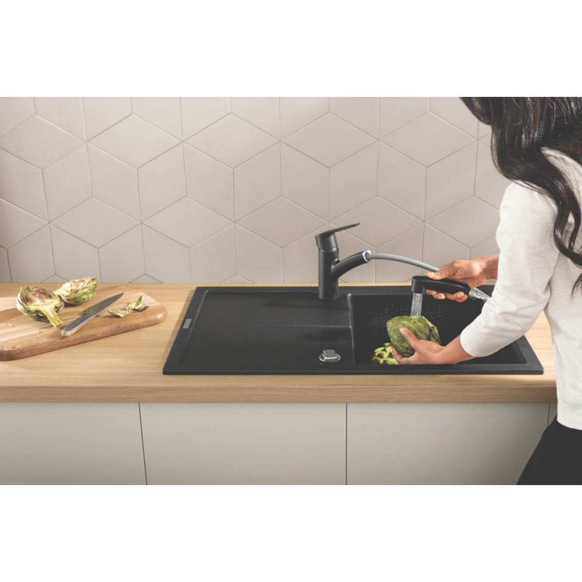 Grohe Kitchen Tap Pull-Out Matt Black Single Lever Low-Spout Swivel Modern - Image 3