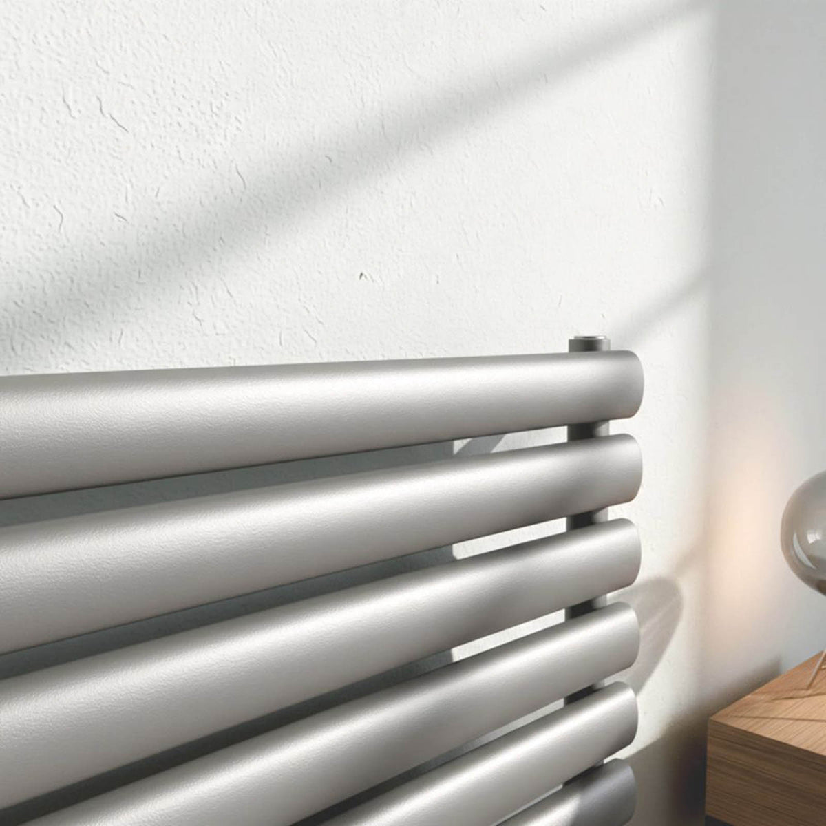 Flomasta 600mm x 1000mm 2189BTU Anthracite Horizontal Designer Radiator - Image 4