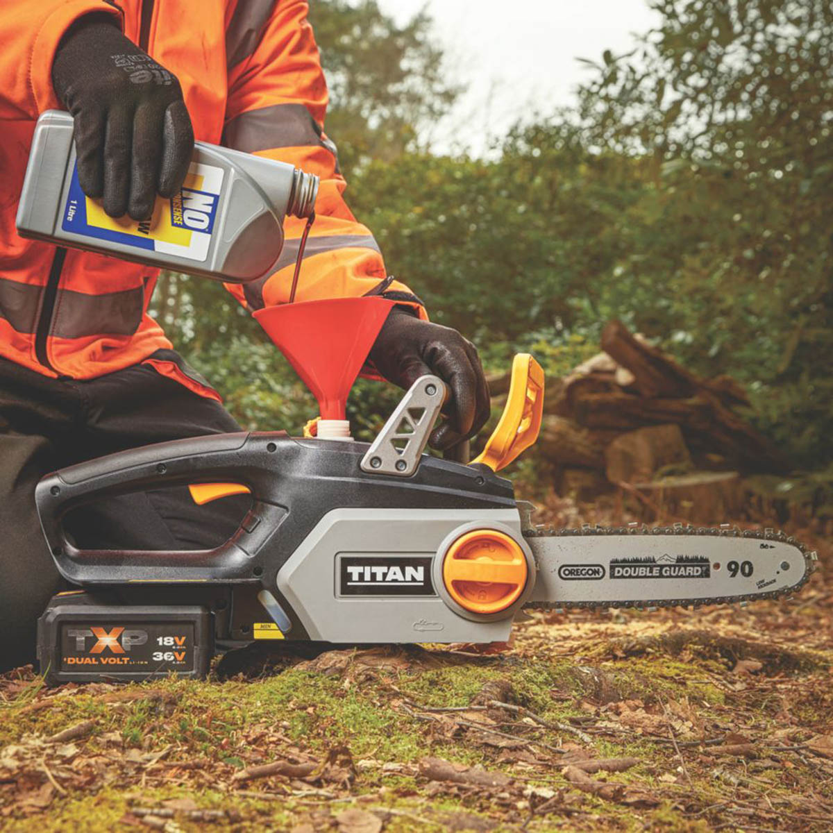 Titan Chainsaw Cordless 18V Li-Ion TTI932CHN 25cm Garden Wood Cutter Body Only - Image 5