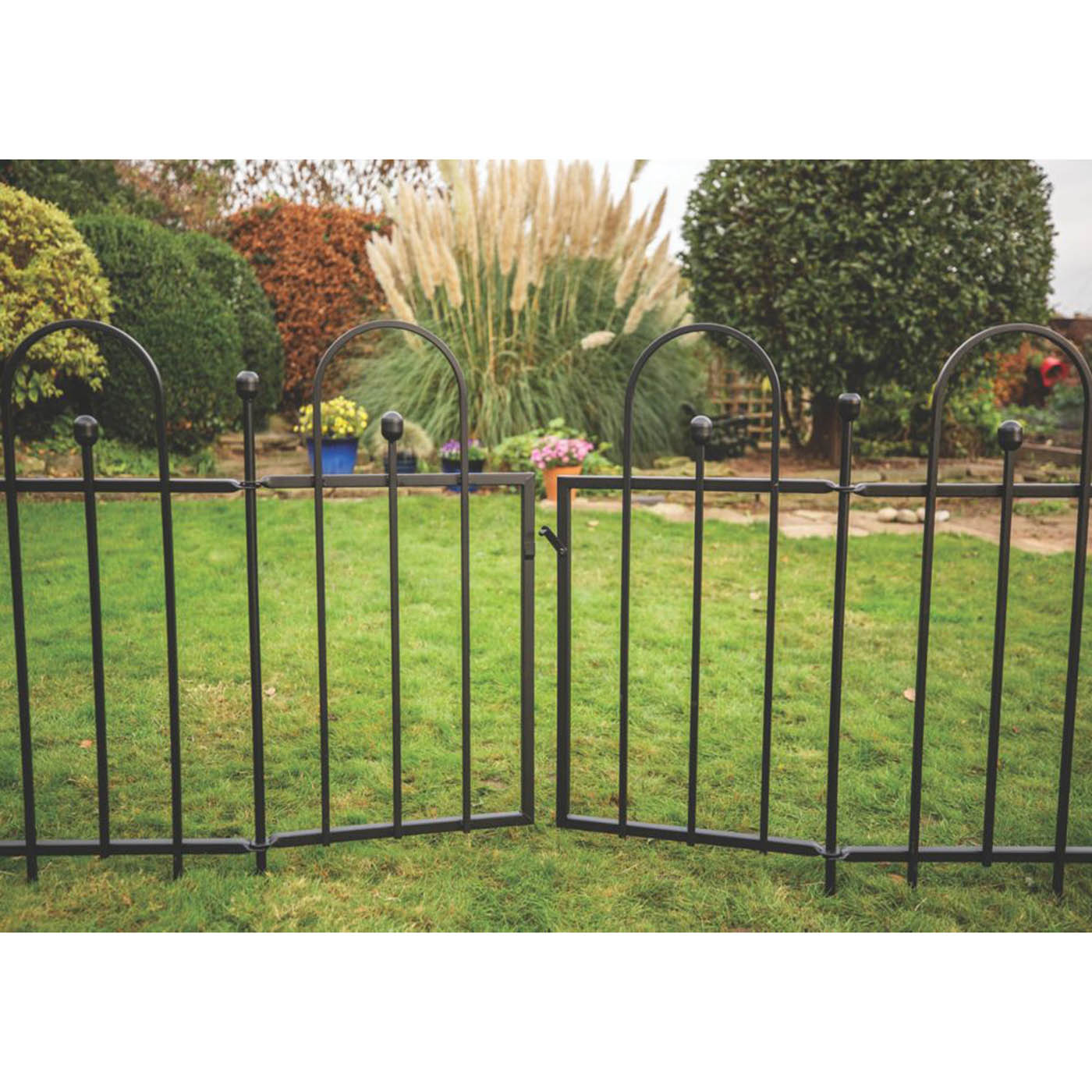 Apollo Appleton Easy Fit Fence Gates Matt-Black 94cm x 92cm - Image 2