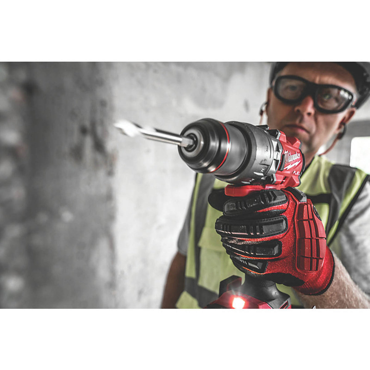 Milwaukee Combi Drill Cordless 18V Li-Ion FPD3 FUEL Gen 4 Brushless Body Only - Image 4