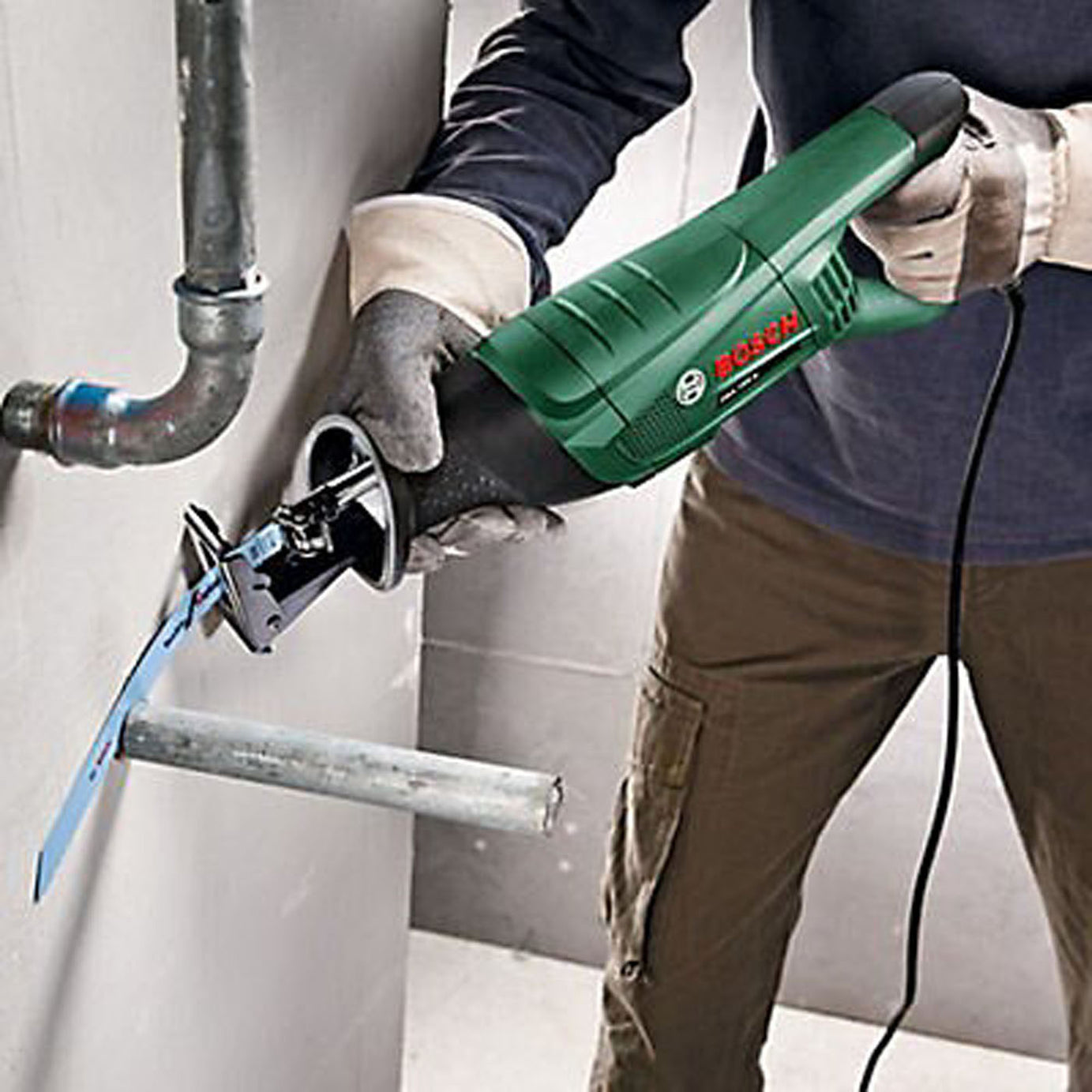 Bosch Reciprocating Saw Electric Wood Metal Cutting Softgrip 710W 240V - Image 2