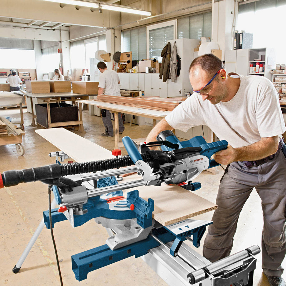 Bosch Sliding Mitre Saw Professional GCM 8 SJL 216mm Double Compound 1400W 230V - Image 3