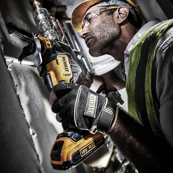 DeWalt Oscillating Multi Tool Cordless Compact Variable Speed XR 18V Body Only - Image 3