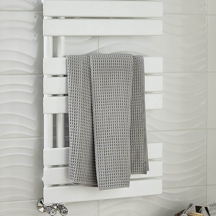 Towel Rail Radiator Vertical White Powder-Coated Modern Warmer 50x90cm 1292BTU - Image 2