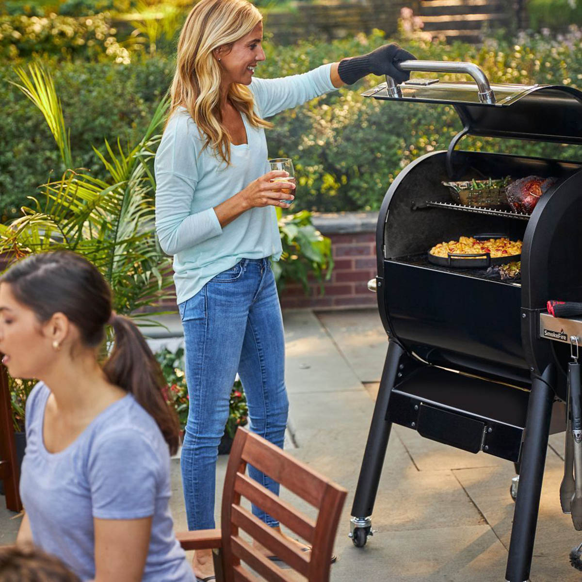 Smart Weber SmokeFire EX4 GBS Wood Fired Barbecue Grill Wheeled With Night Light - Image 3