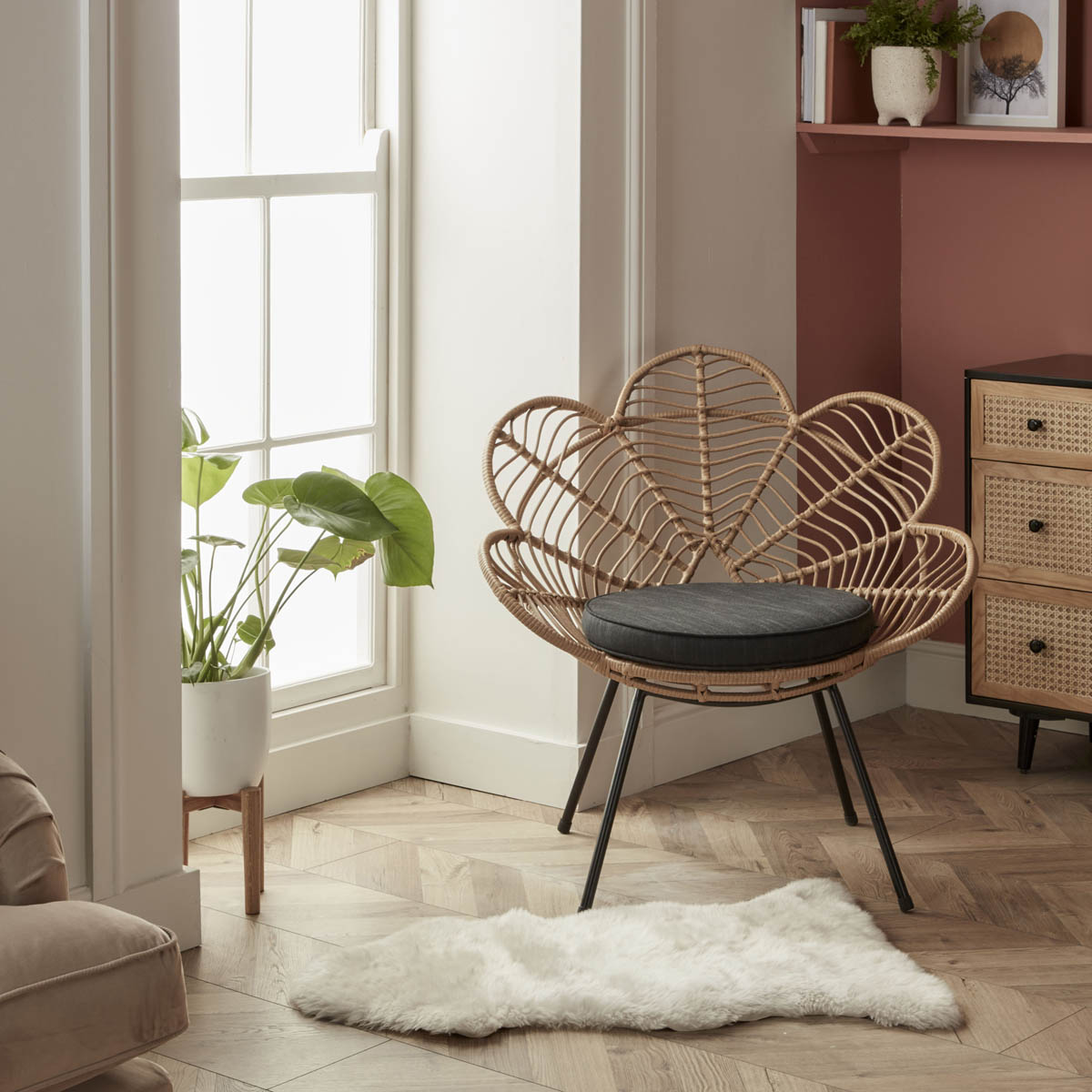 Accent Chair Rattan Effect Flower Indoor Outdoor Grey Cushion Steel Legs - Image 2