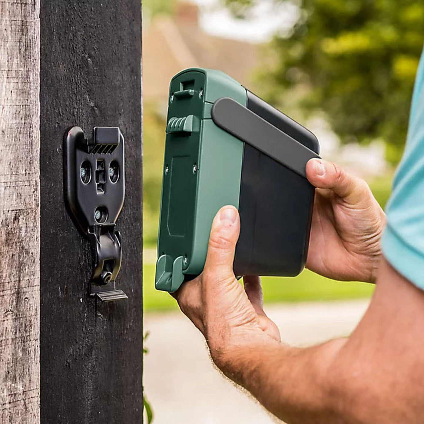 Bosch Water Pump Garden Submersible Cordless For Lawns Plants 25m 18V Body Only - Image 4