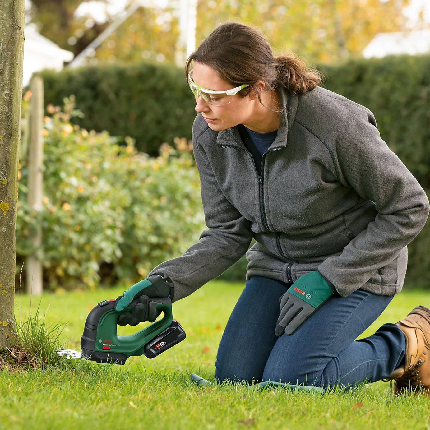 Bosch 18V Cordless 20cm Pruner & hedge trimmer (1 x 2Ah) - AdvancedShear 18V-10 - Image 8