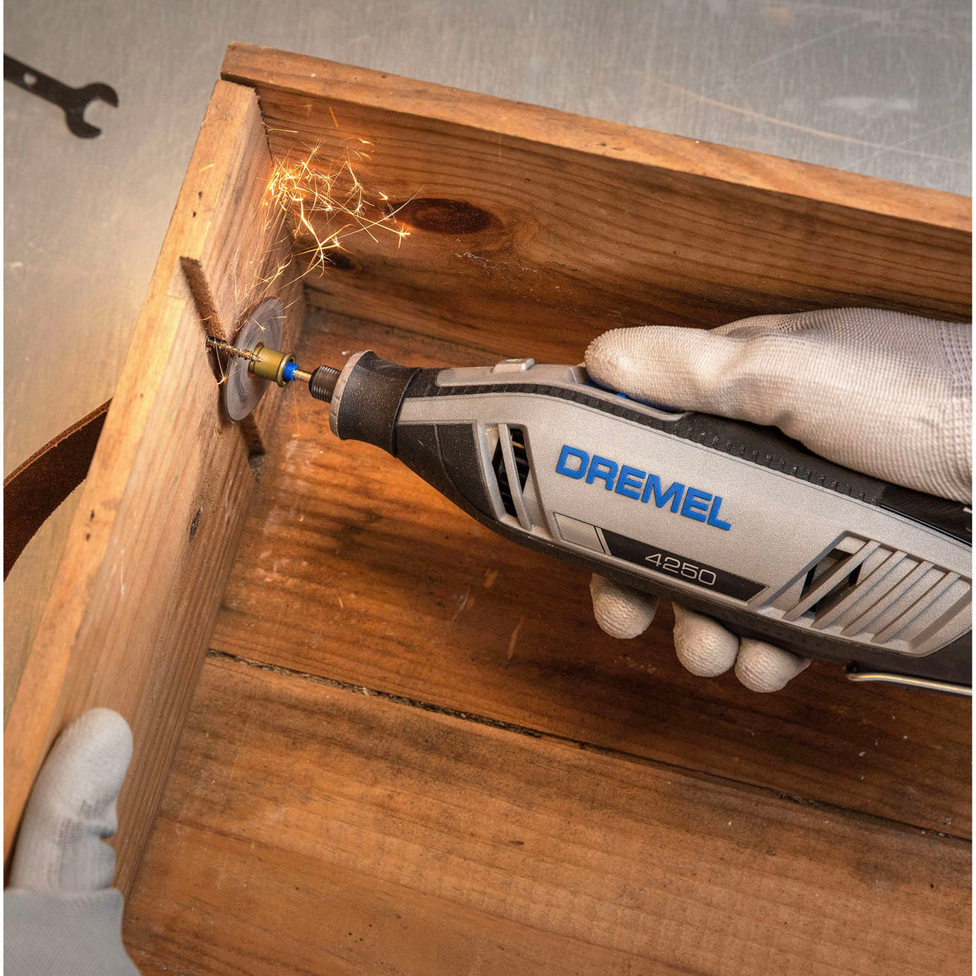 Dremel Multi Tool Electric 175W Sander Cutter Grinder Brushed 35 Accessories - Image 3