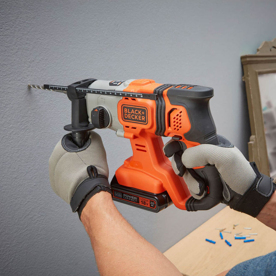 Black+Decker SDS+ Drill Cordless BCD900D1K-GB 18V 1 x 2Ah Li-ion Brushless - Image 2
