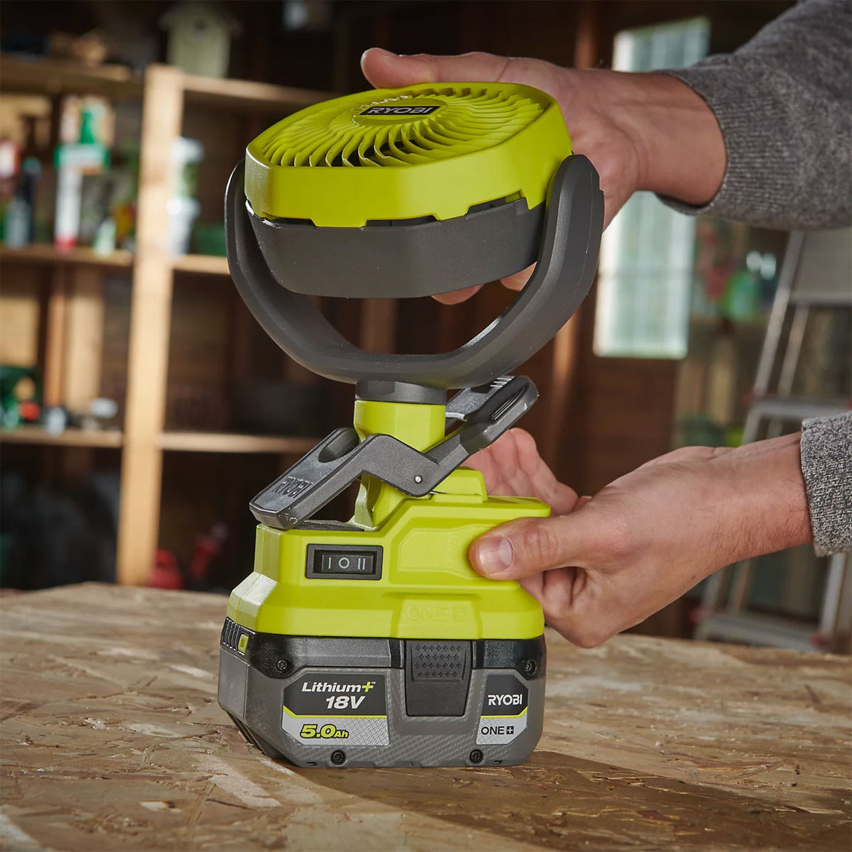 Ryobi 18V Desk Fan 290 Tilt 2 Speed Cordless Portable Workshop Fan - Image 4