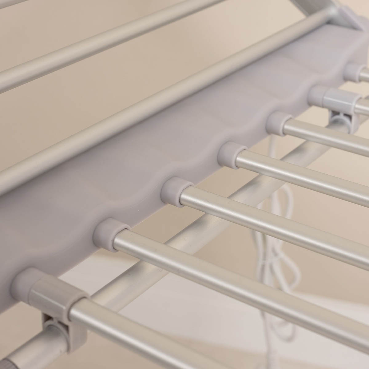 Addis Heated Airer Aluminium Plastic White Foldable (H)740mm (W)1460mm - Image 3