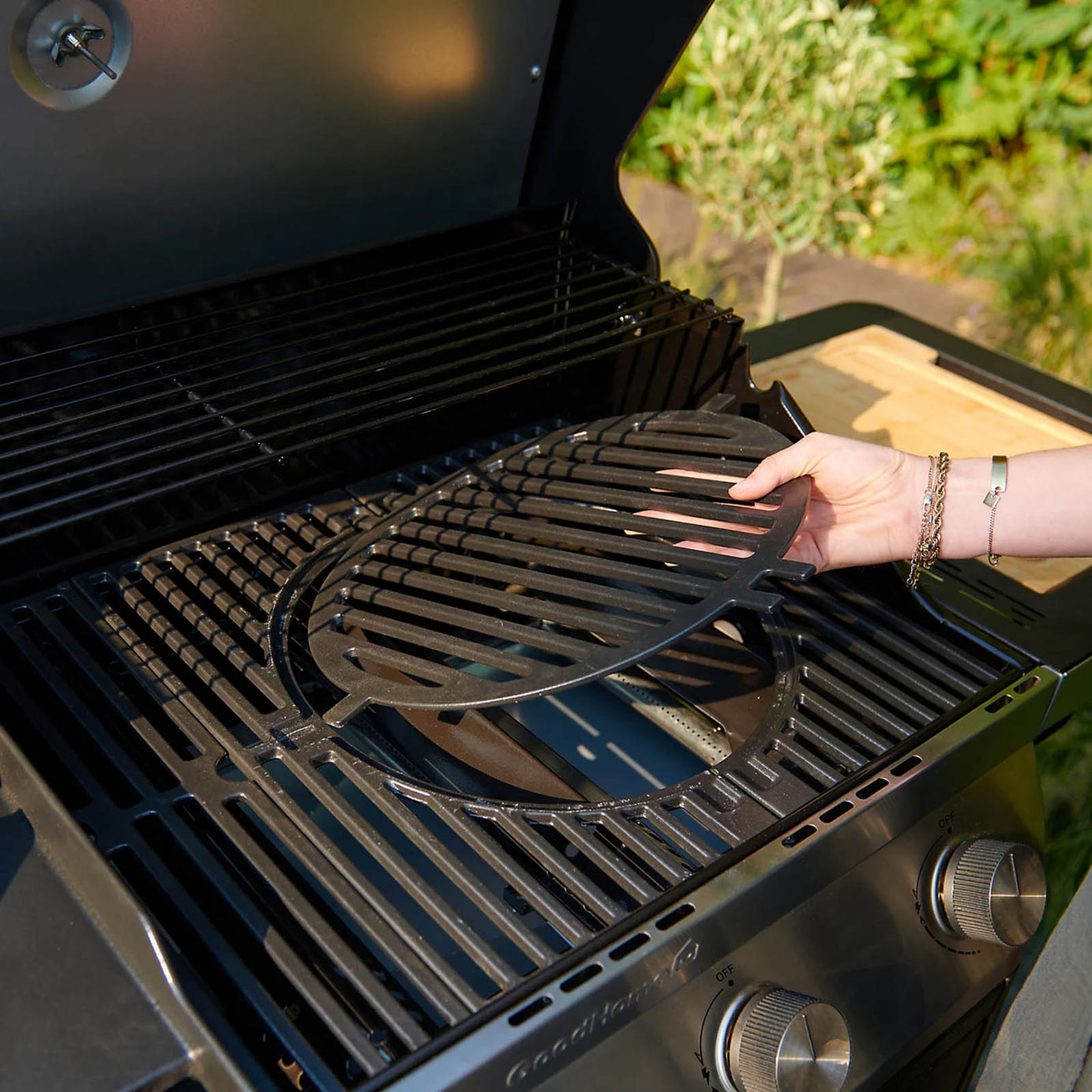 GoodHome Attaia Gas BBQ 4 Burner Black Outdoor Barbecue Grill - Image 7