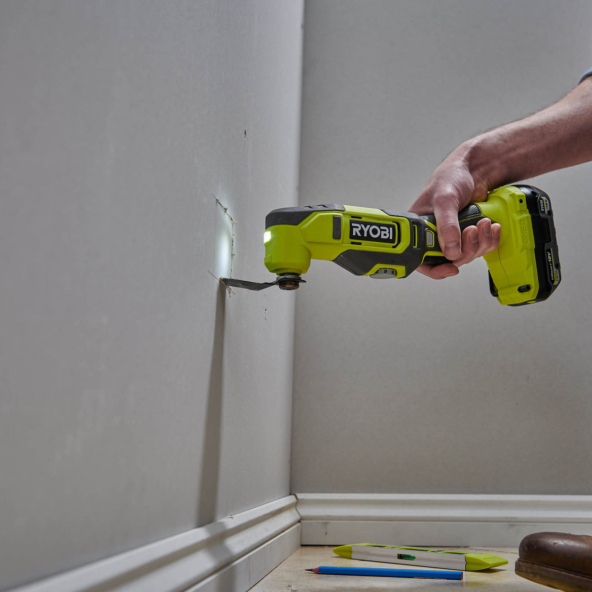 Ryobi Multi Tool Cordless 18V Li-Ion RMT18-0 Variable Speed Compact Body Only - Image 4