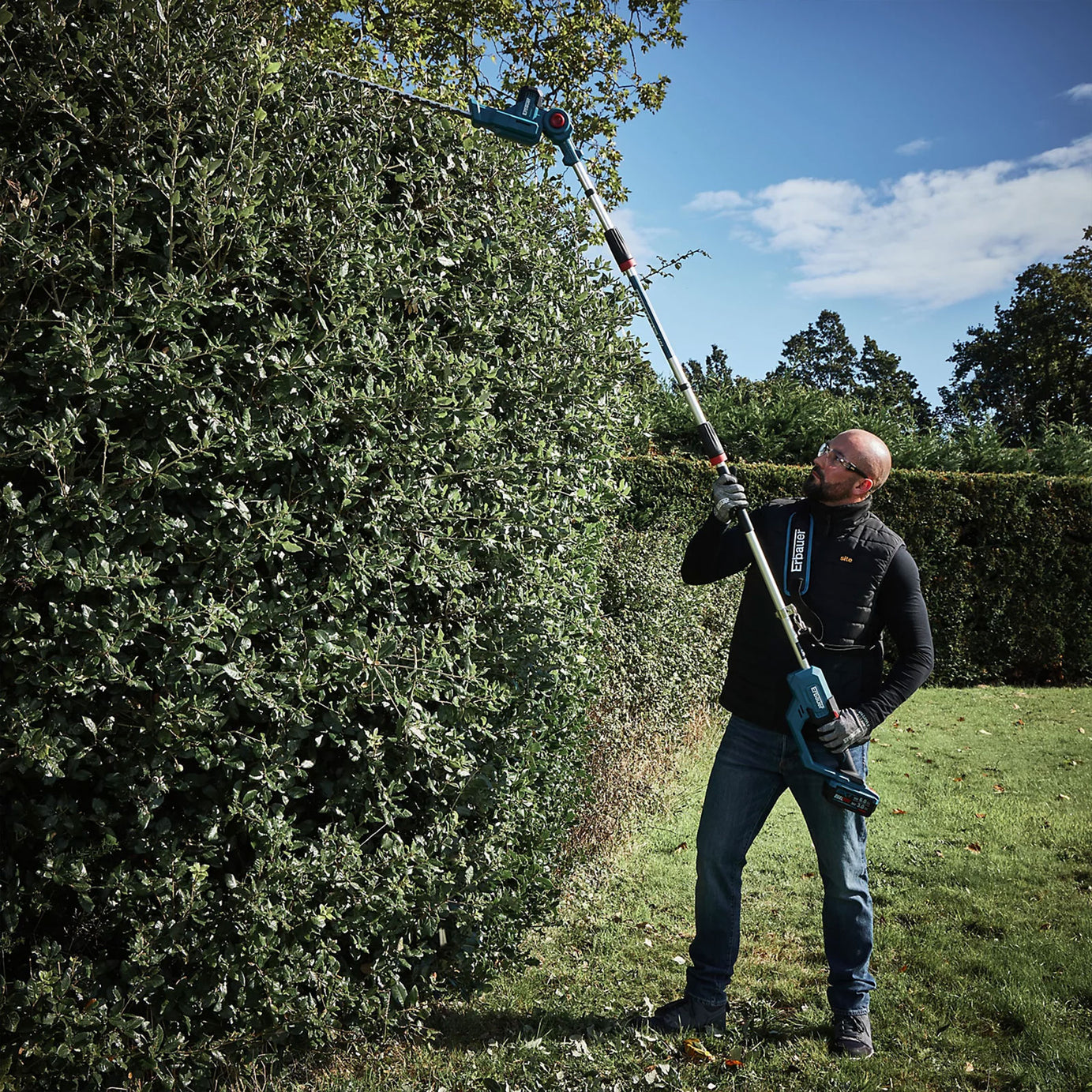 Erbauer ERI1024GHT 18V Cordless Hedge Trimmer 550mm Bare Tool - Image 6