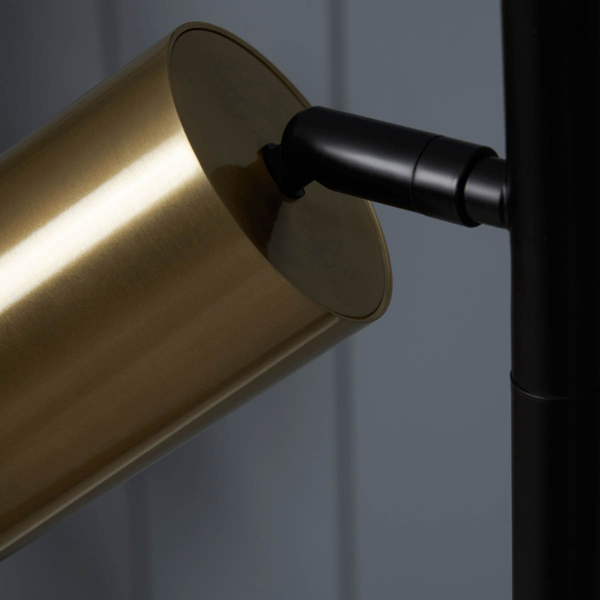 Inlight Floor Lamp 3 LED Adjustable Shades Antique Brass Metal Matt Black Modern - Image 9