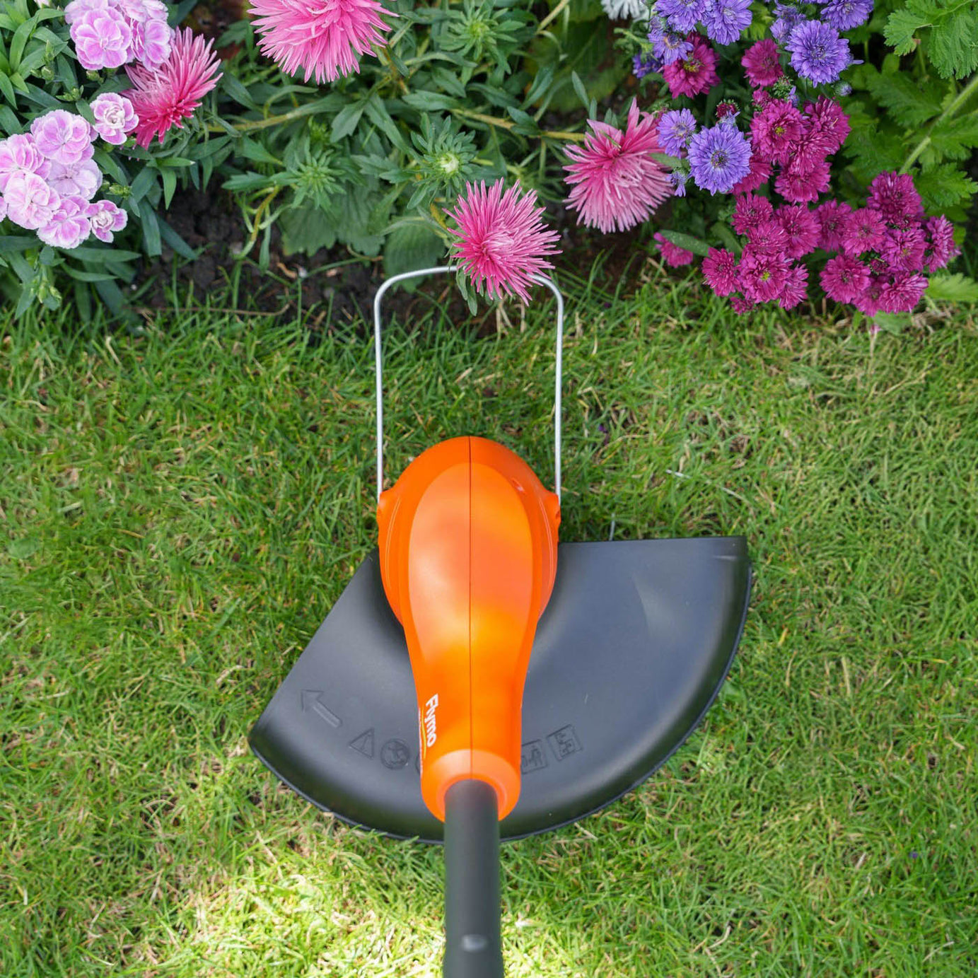 Flymo Grass Trimmer Cordless 18V 2Ah Li-Ion 970764101 250mm Grass Cutter - Image 6