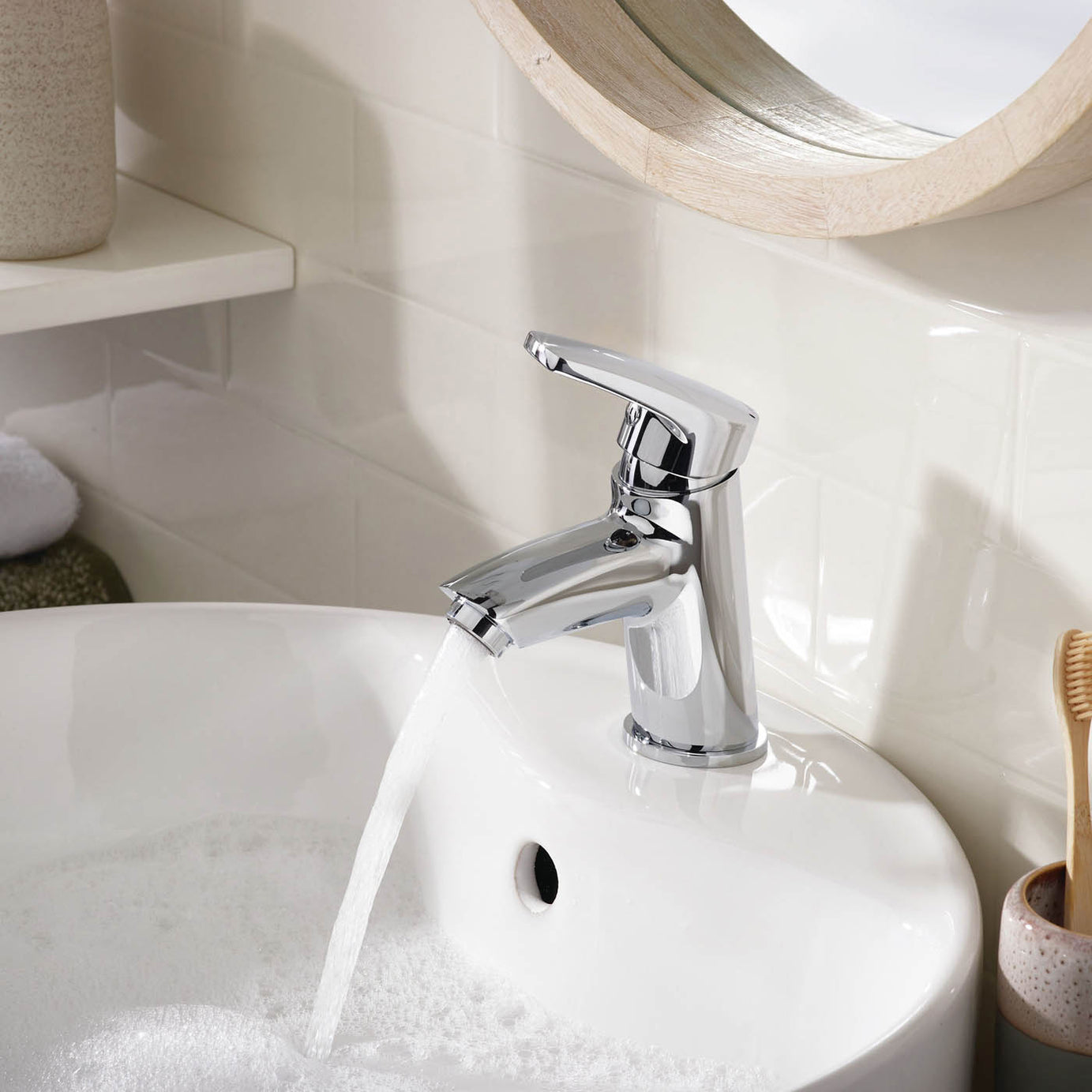Bristan Orta Chrome effect Round Basin Mono mixer Tap - Image 4