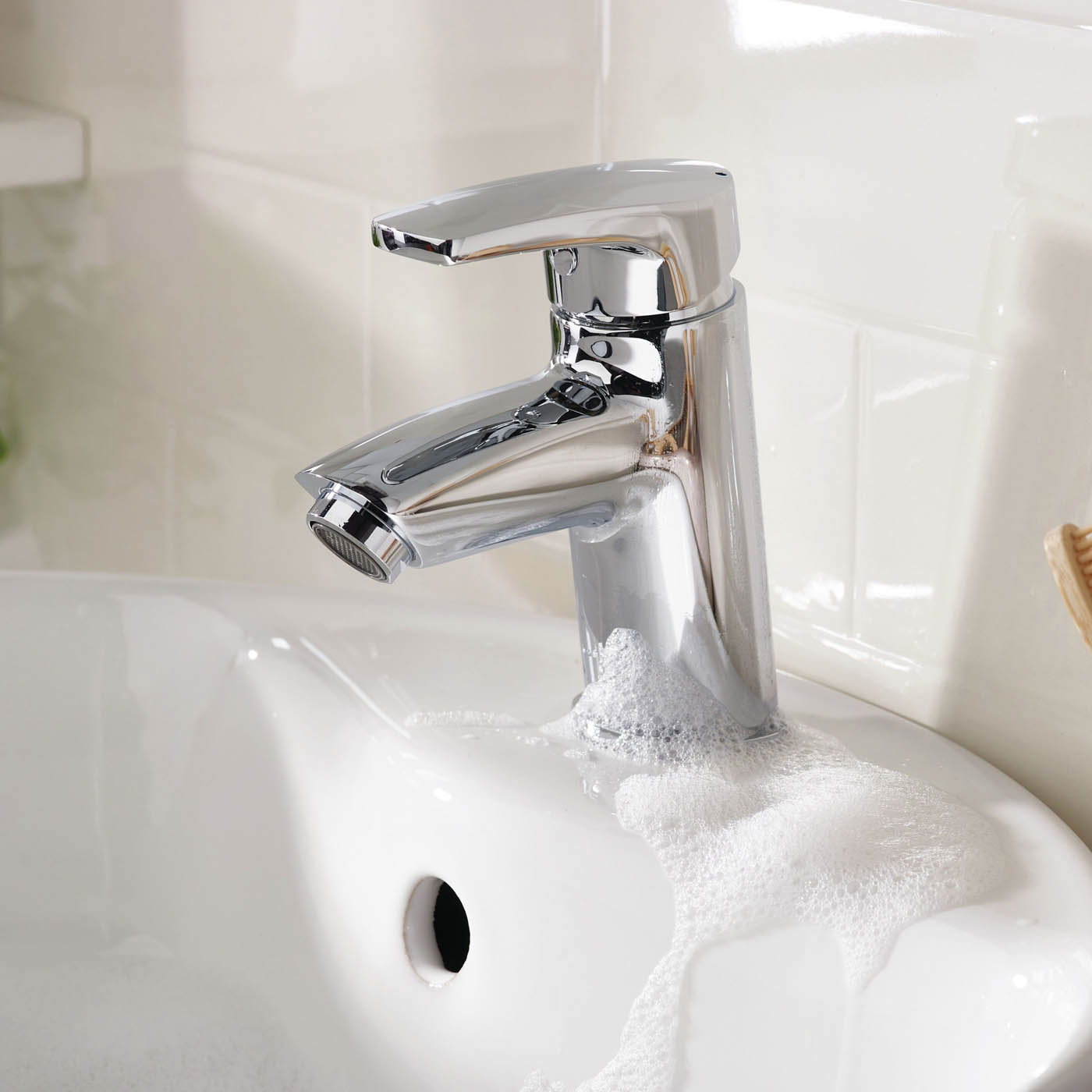 Bristan Orta Chrome effect Round Basin Mono mixer Tap - Image 8