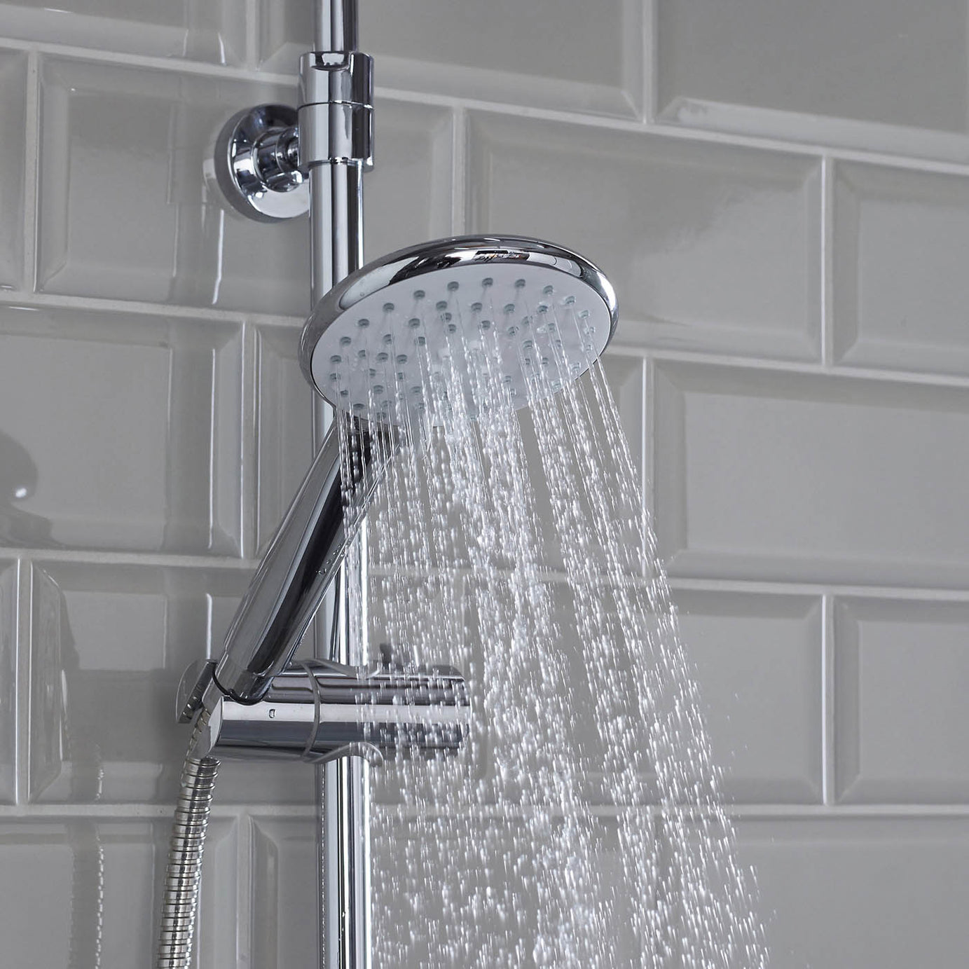 Bristan Buzz Chrome effect Rear fed Thermostatic Mixer Shower with 2 heads - Image 8