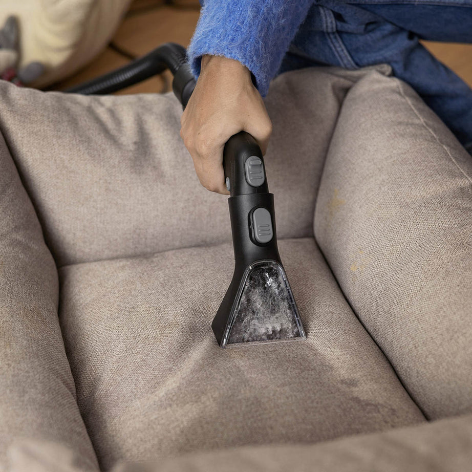 Karcher Spot Cleaner Spray Extraction Electric SE3 10815340 Portable Handheld - Image 9