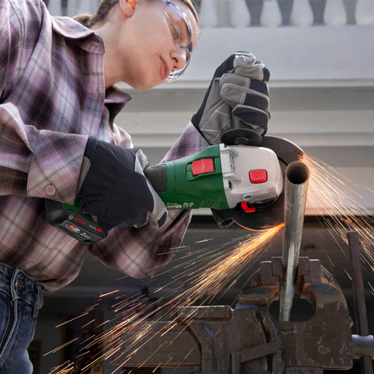 Bosch Angle Grinder Cordless 18V Li-Ion 06033E6000 Compact 115mm Body Only - Image 7