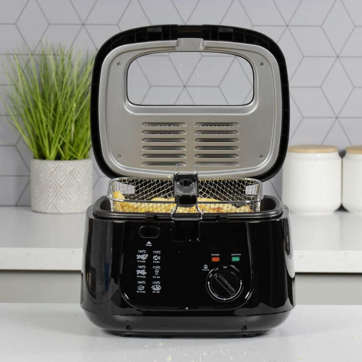 Livivo Deep Fat Fryer Electric 2.5L Black Non Stick Pan Safe Basket Handle 1800W - Image 2