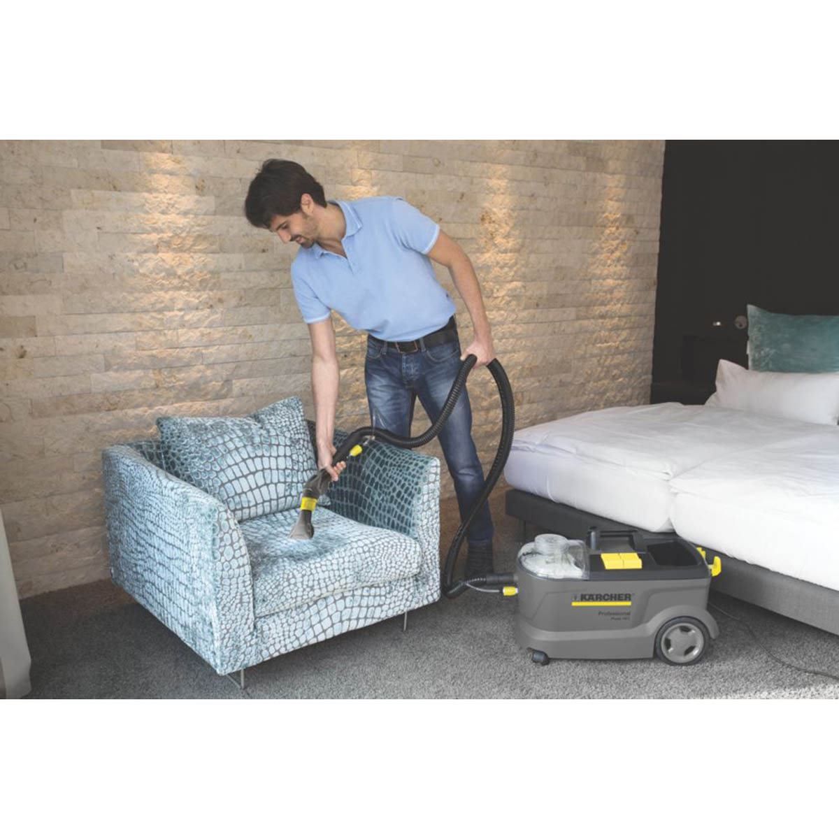 Karcher Carpet Cleaner Pro Puzzi 10/1 Electric 10L Portable Indoor Compact 1250W - Image 4